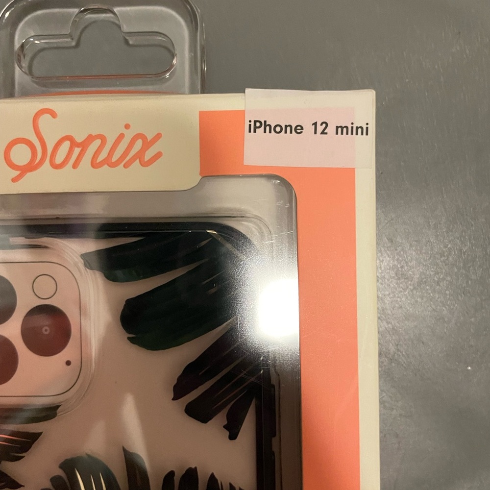 Sonix Clear Coat Series iPhone 12 Mini Case - Green Leaf Design NEW - Picture 3 of 3